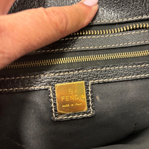 Handbag - Picture 3 of 4